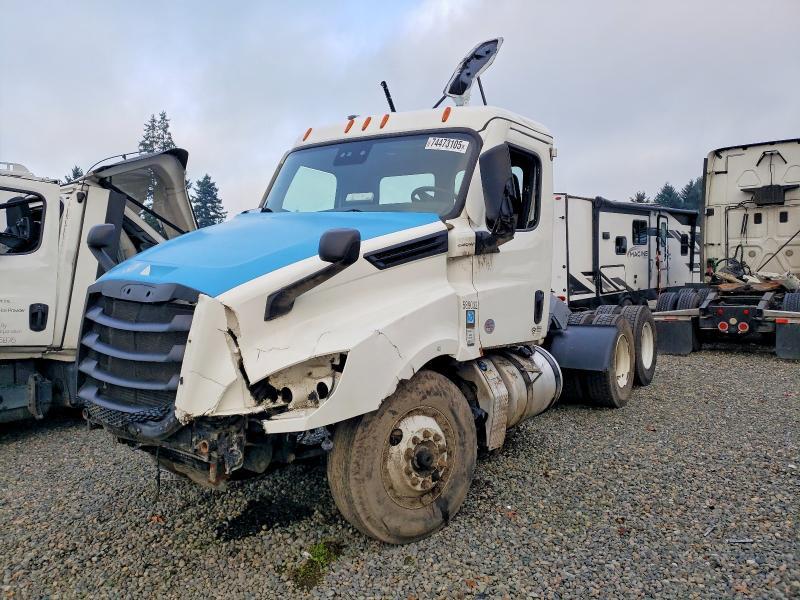 2023 Freightliner Cascadia 126 Semi Truck