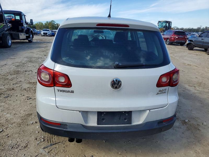 2011 Volkswagen Tiguan s