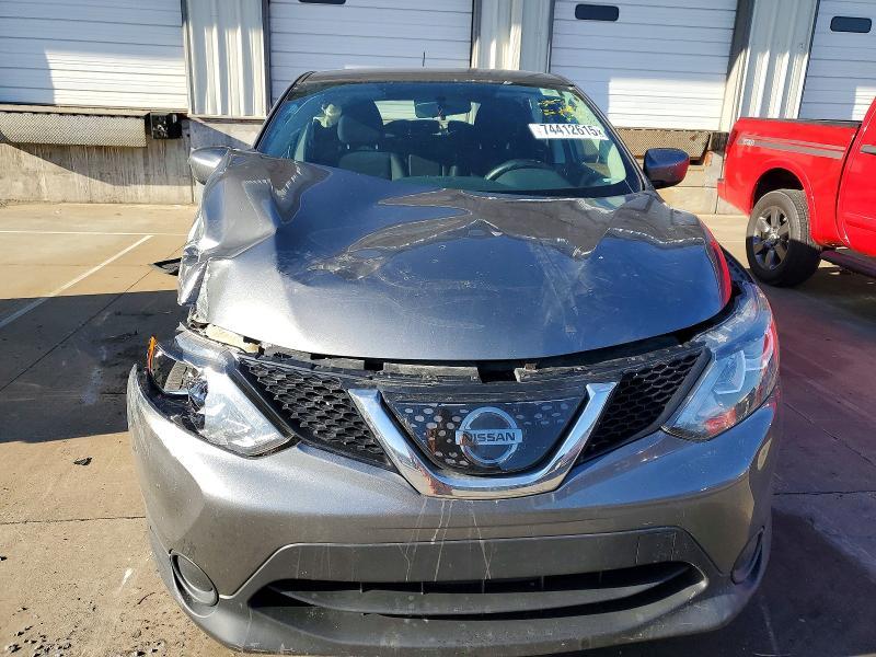 2018 Nissan Rogue Sport s