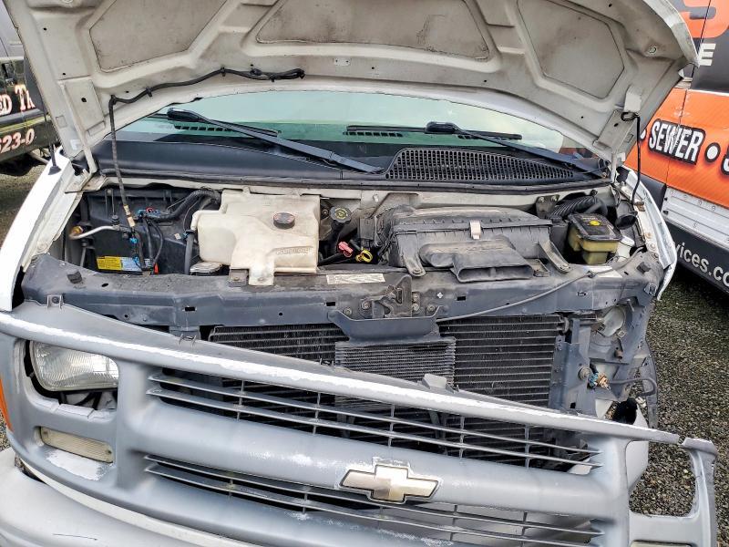 2000 Chevrolet Express 3500 Delivery Van