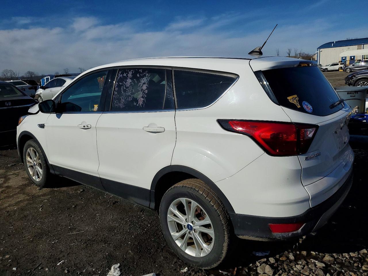 2019 Ford Escape se