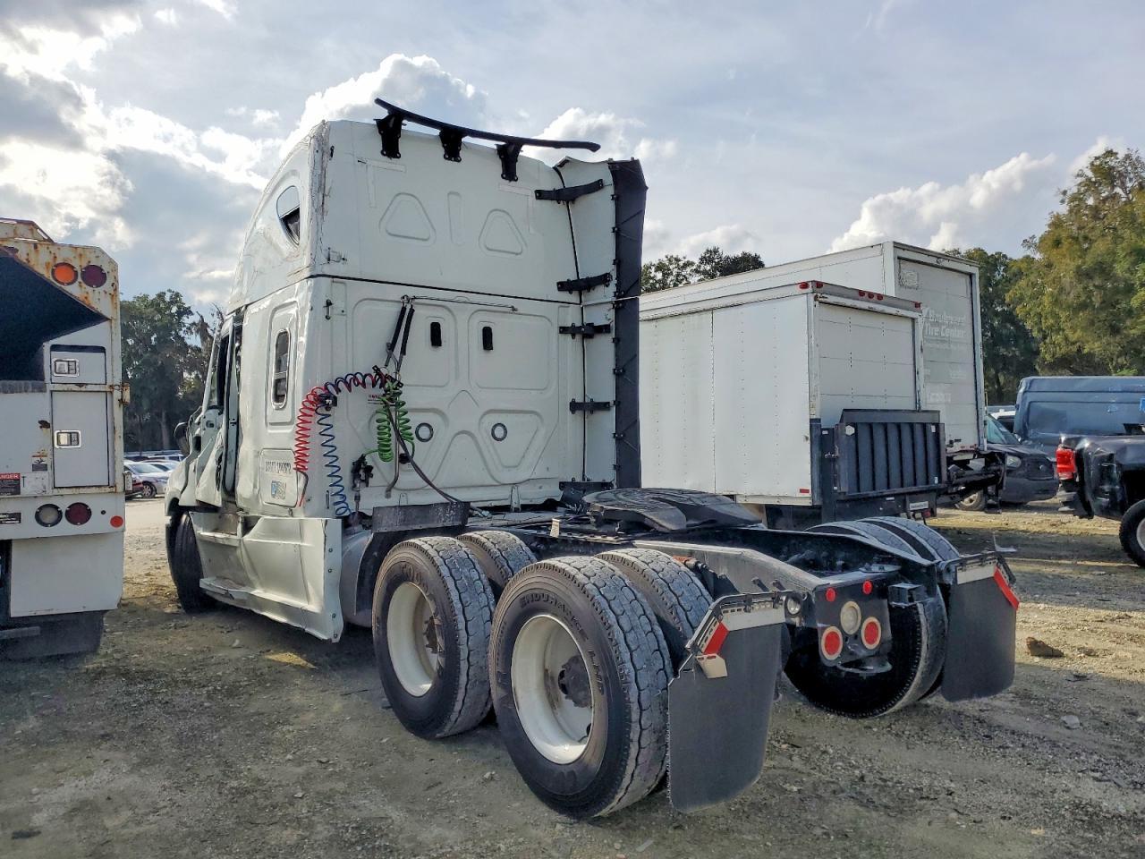 2025 Freigliner 2025 Freightliner Cascadia 126 Semi Truck