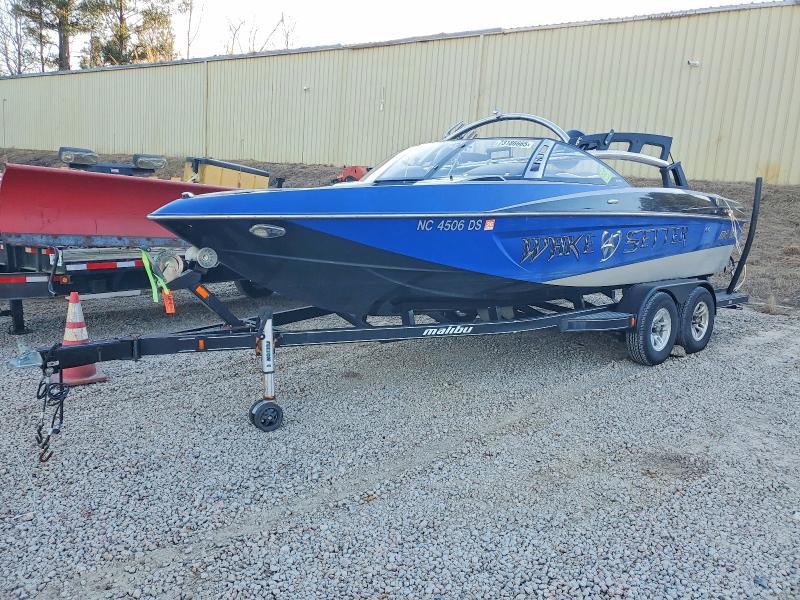 2011 Malibu Boat-Boat