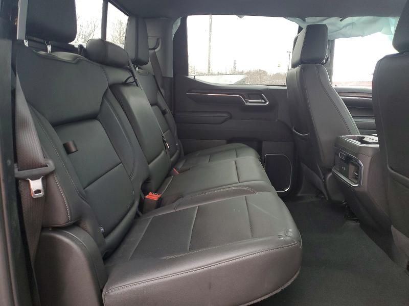 2024 GMC Sierra K1500 slt