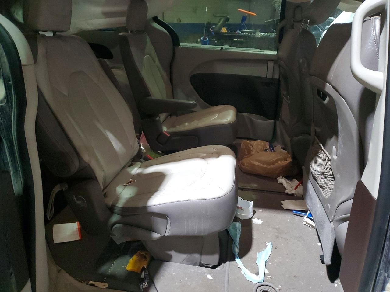 2018 Chrysler Pacifica Touring l