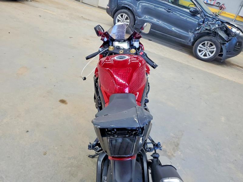 2025 Suzuki Gsx-r1000 r