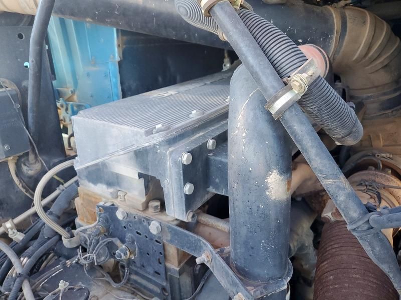 1996 Volvo Xpeditor ROLL-OFF Container Truck