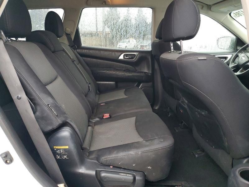 2019 Nissan Pathfinder s