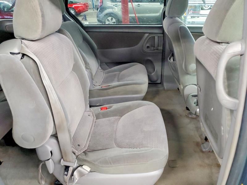 2006 Toyota Sienna ce