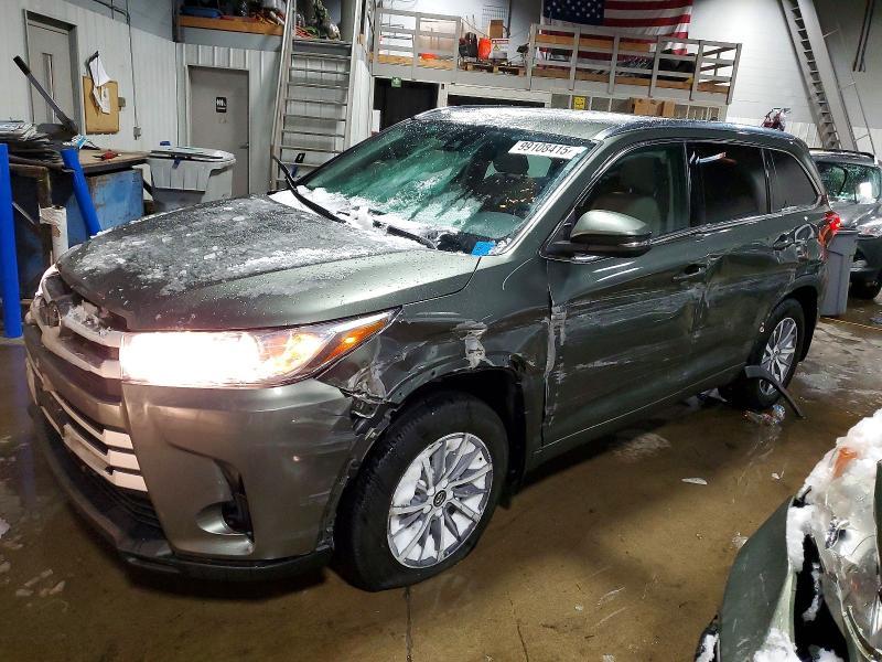 2017 Toyota Highlander se
