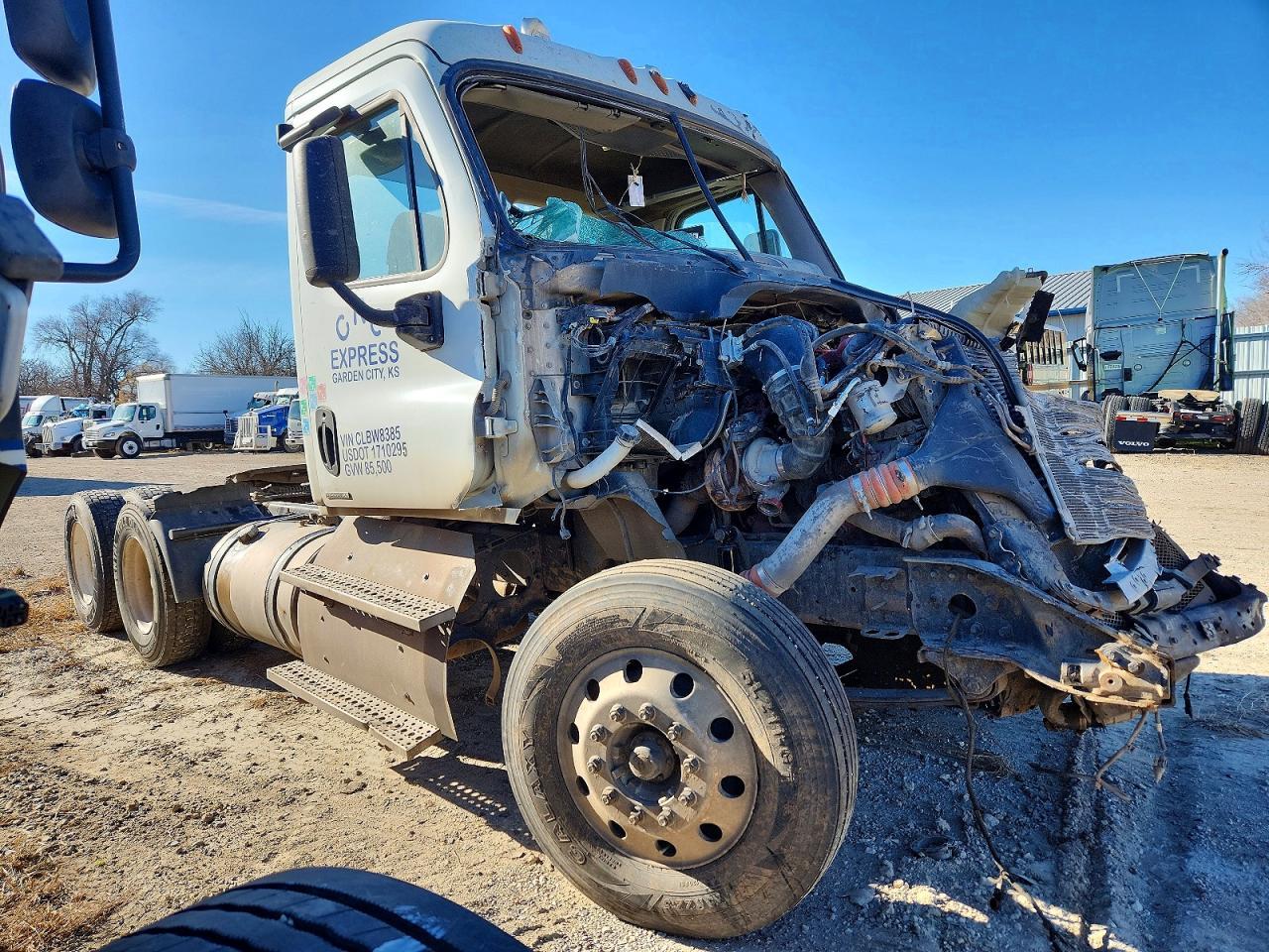 2012 Freigliner 2012 Freightliner Cascadia Semi Truck