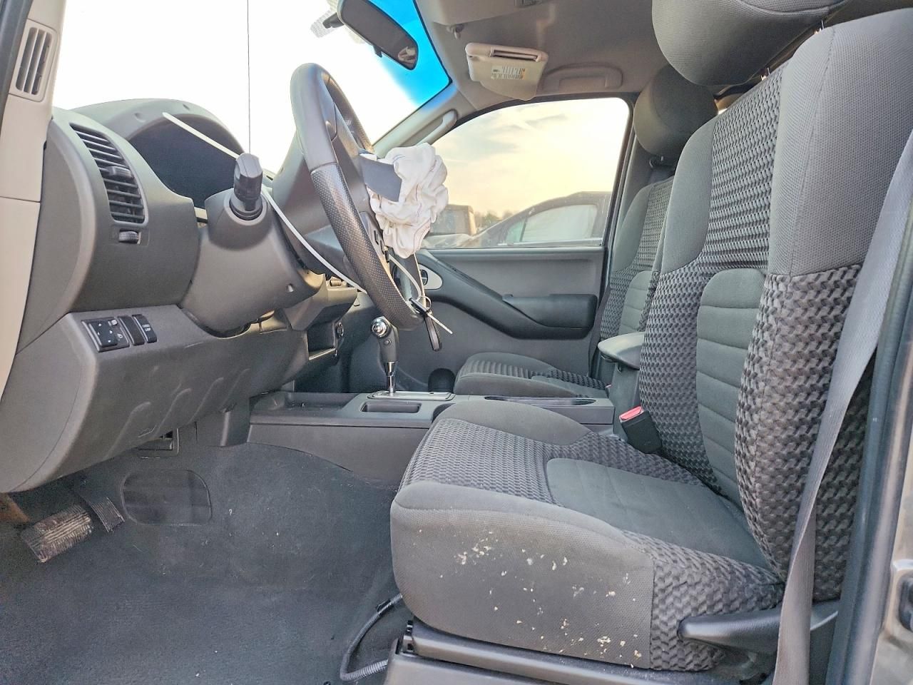 2007 Nissan Frontier King cab le