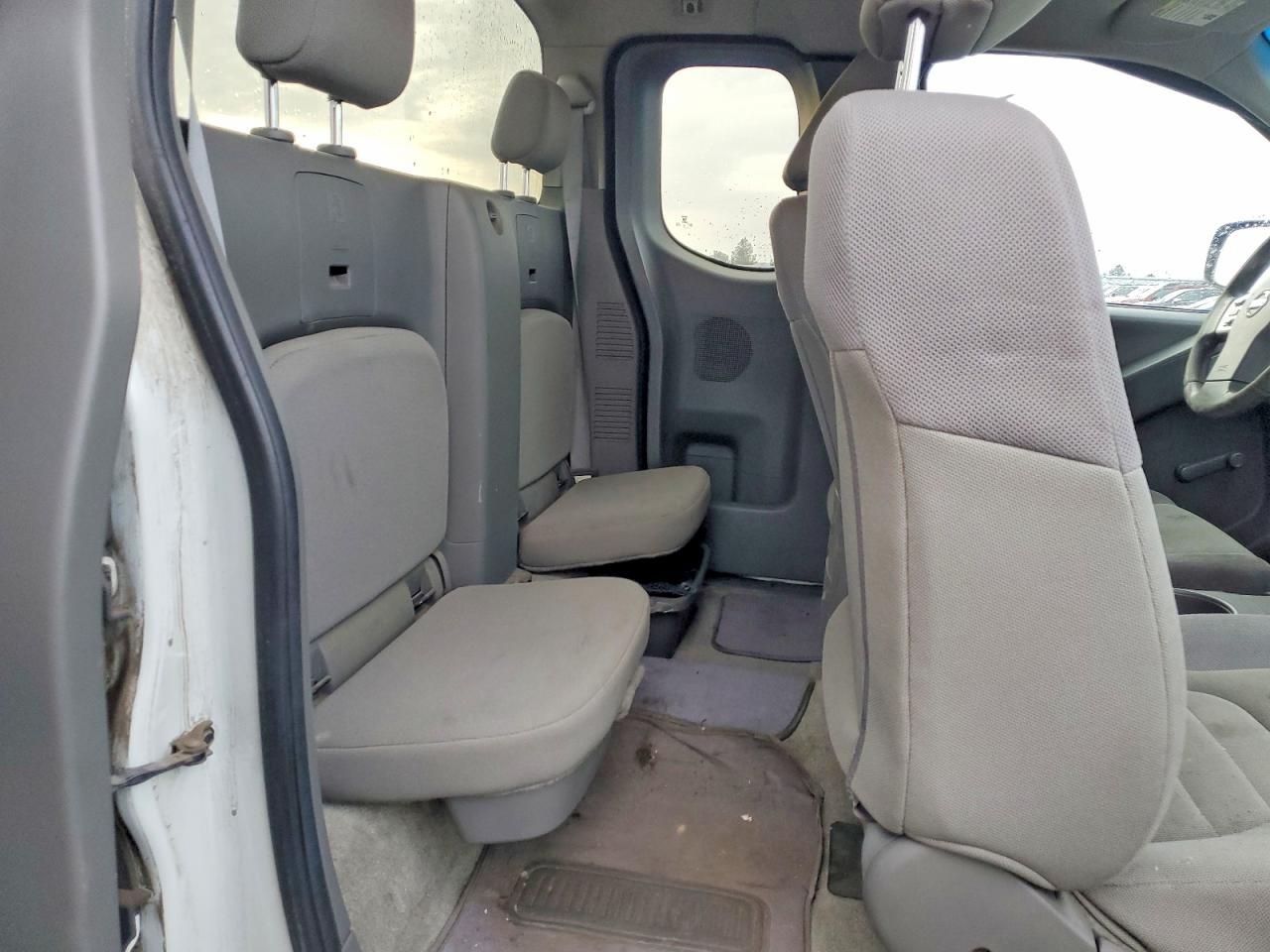 2015 Nissan Frontier S