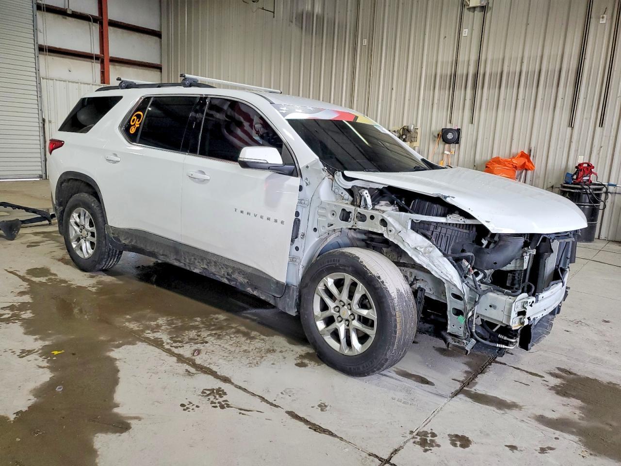 2021 Chevrolet Traverse lt