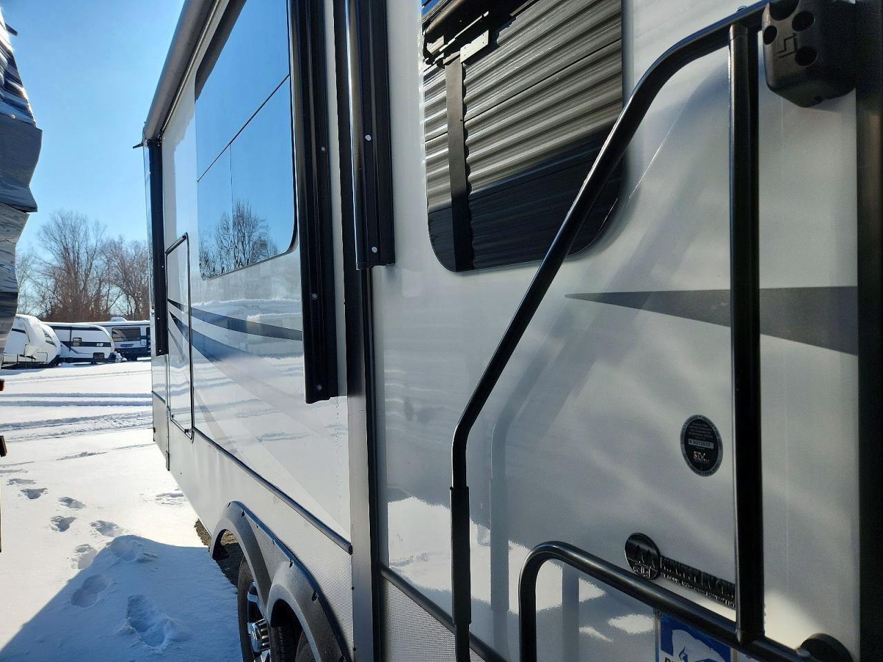 2022 Keystone Avalanche Camper