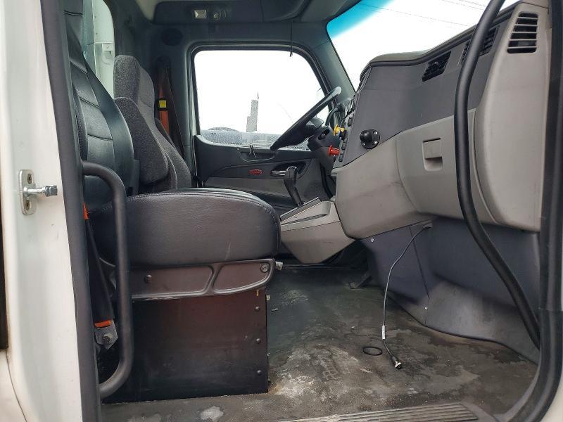 2016 Peterbilt 579 Semi Truck