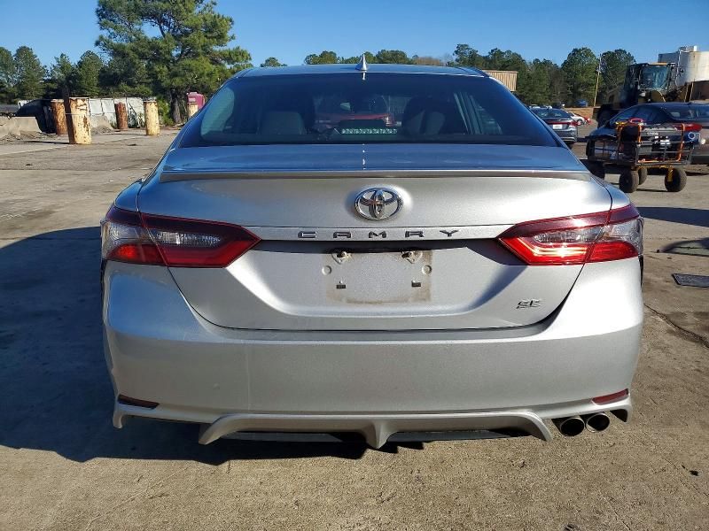 2021 Toyota Camry se