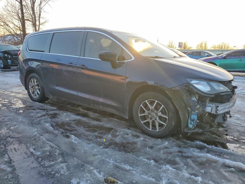 2018 Chrysler Pacifica Touring