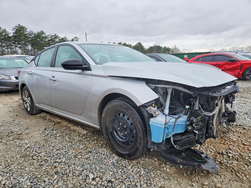 2024 Nissan Altima s