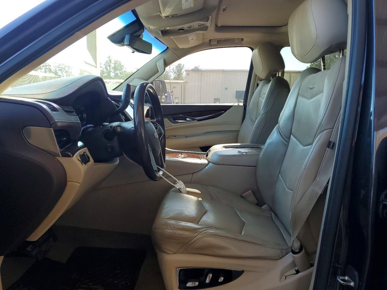 2017 Cadillac Escalade esv Luxury