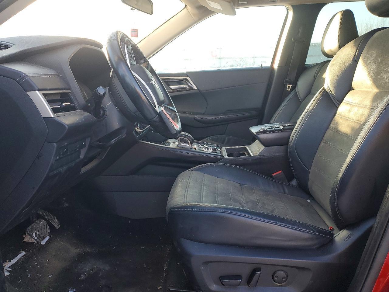 2023 Mitsubishi Outlander se