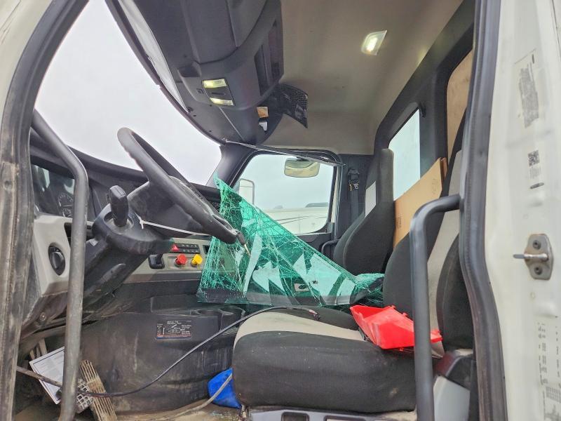 2019 Freigliner 2019 Freightliner Cascadia 116 Semi Truck