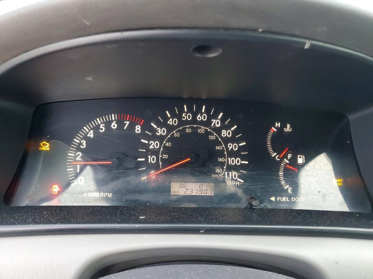 2005 Toyota Corolla le