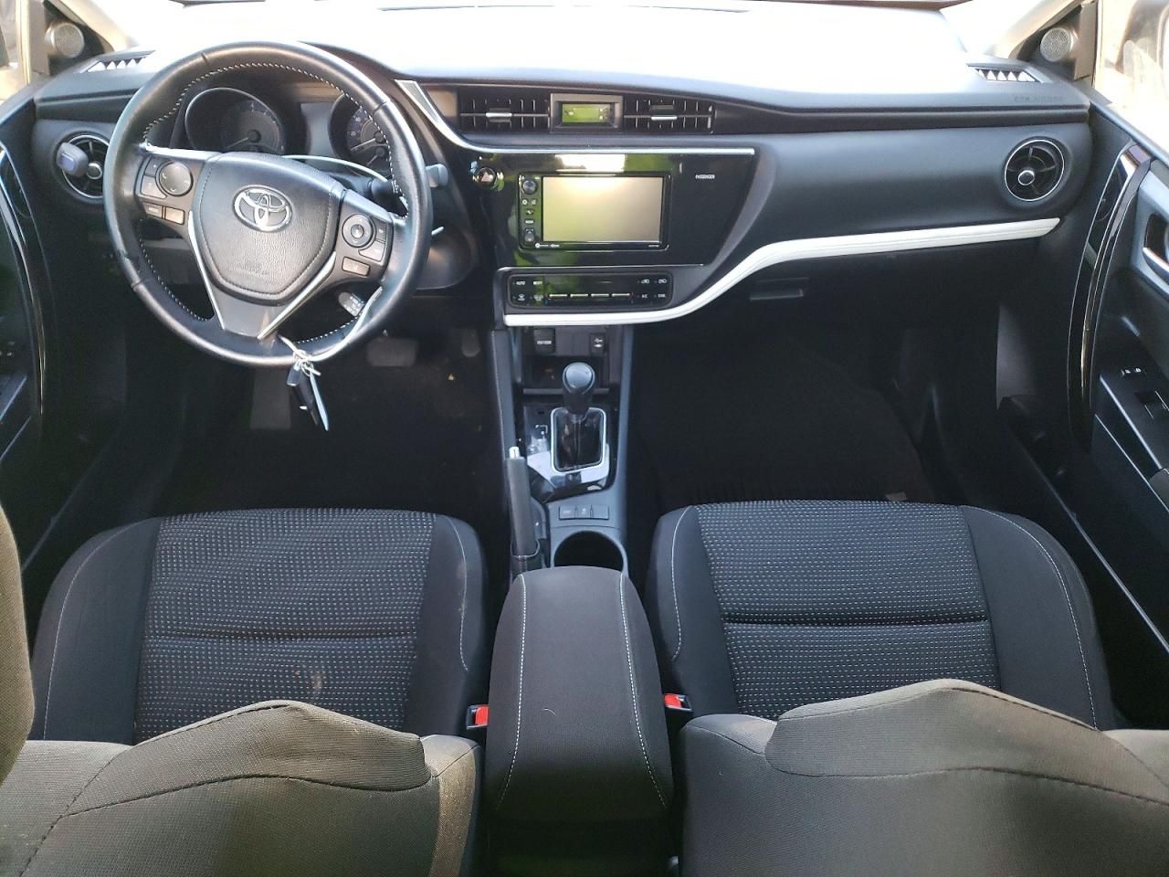 2017 Toyota Corolla im