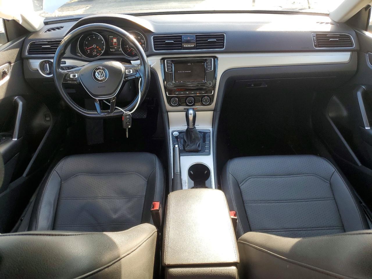 2019 Volkswagen Passat Wolfsburg