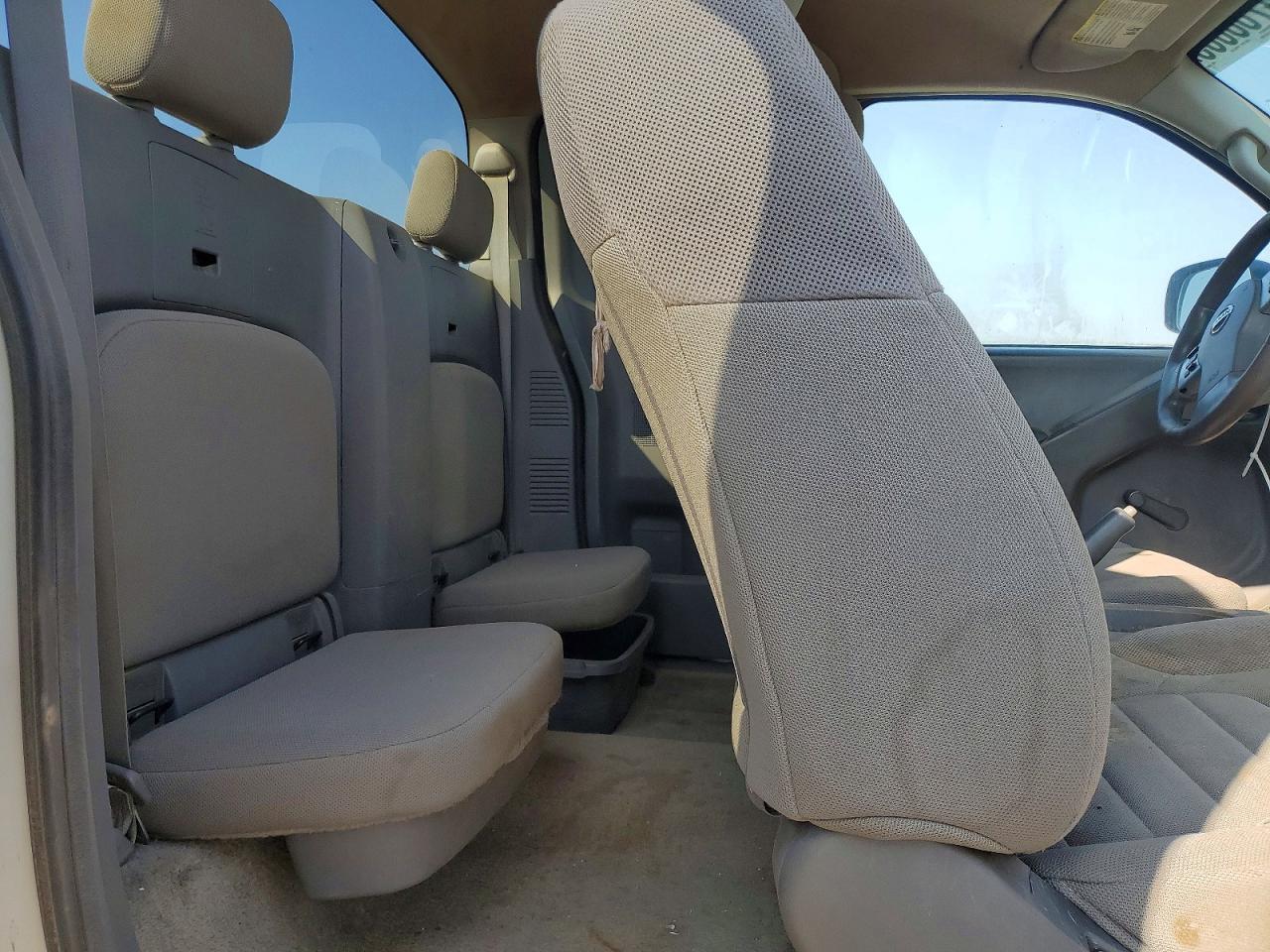 2017 Nissan Frontier s