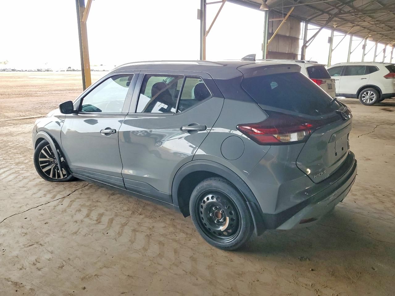 2021 Nissan Kicks sv