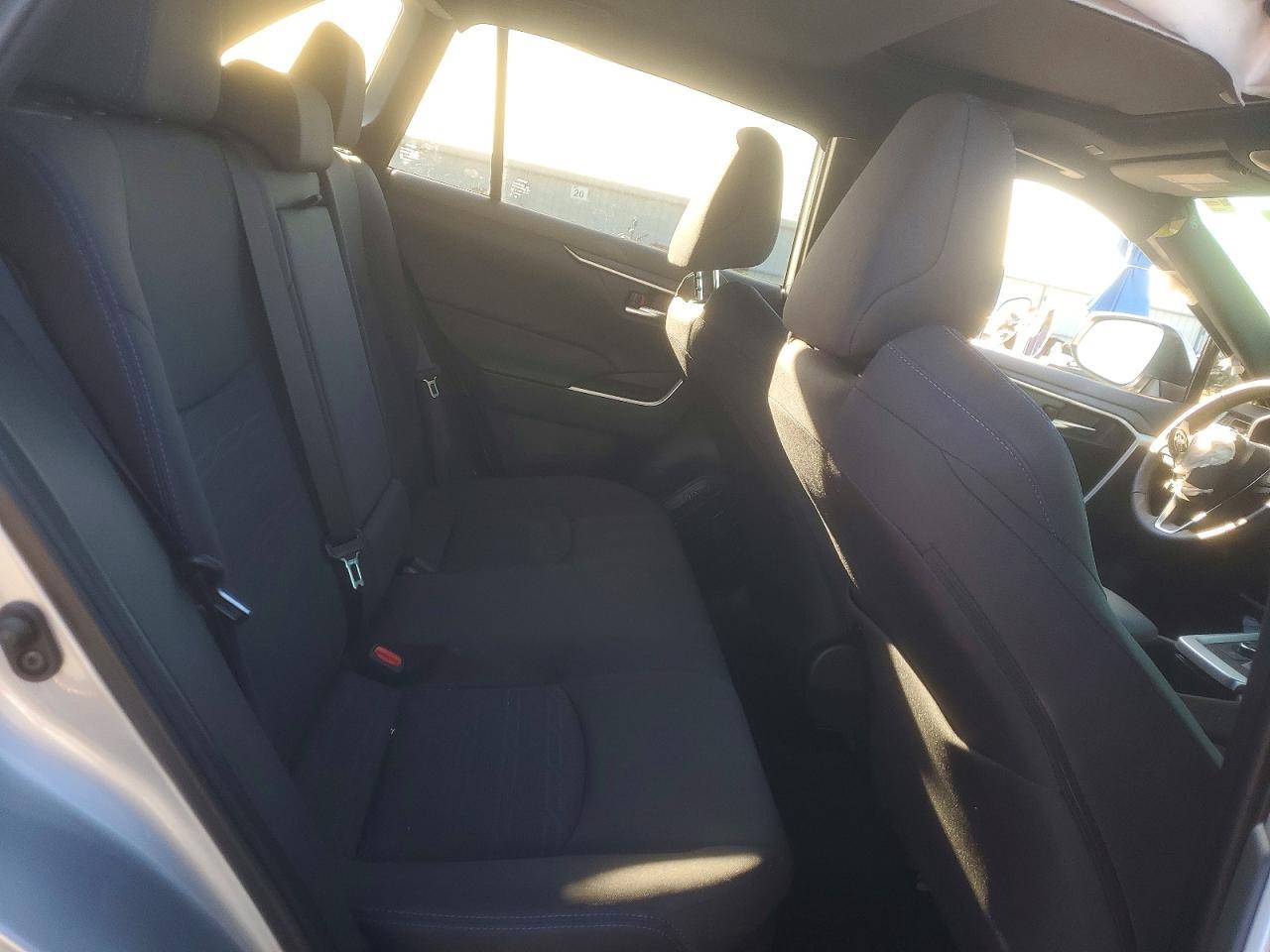 2025 Toyota Rav4 se