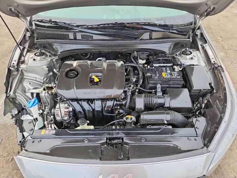 2023 KIA Forte lx