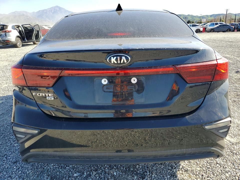 2021 KIA Forte fe