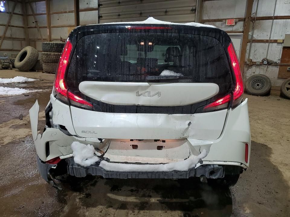 2023 KIA Soul lx