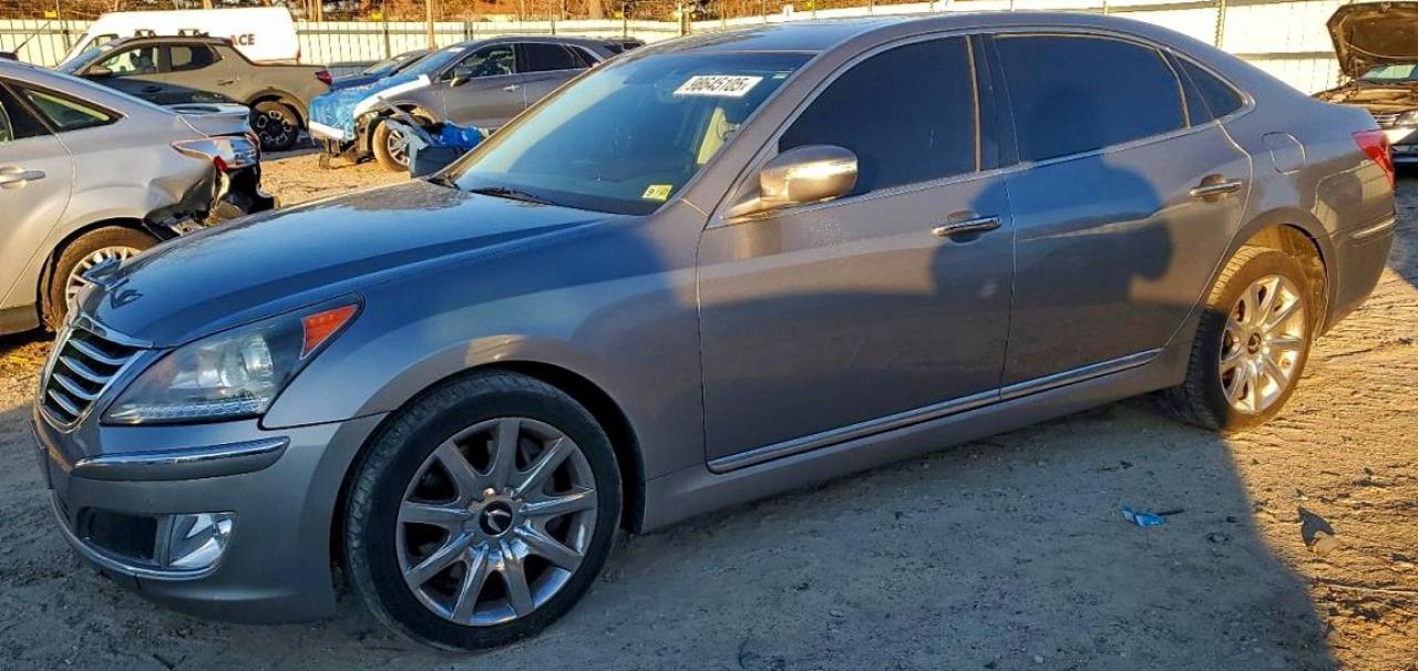 2012 Hyundai Equus Signature