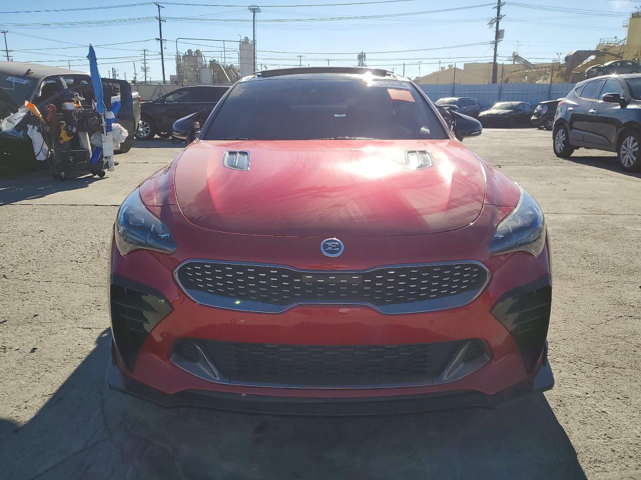 2019 KIA Stinger GT1