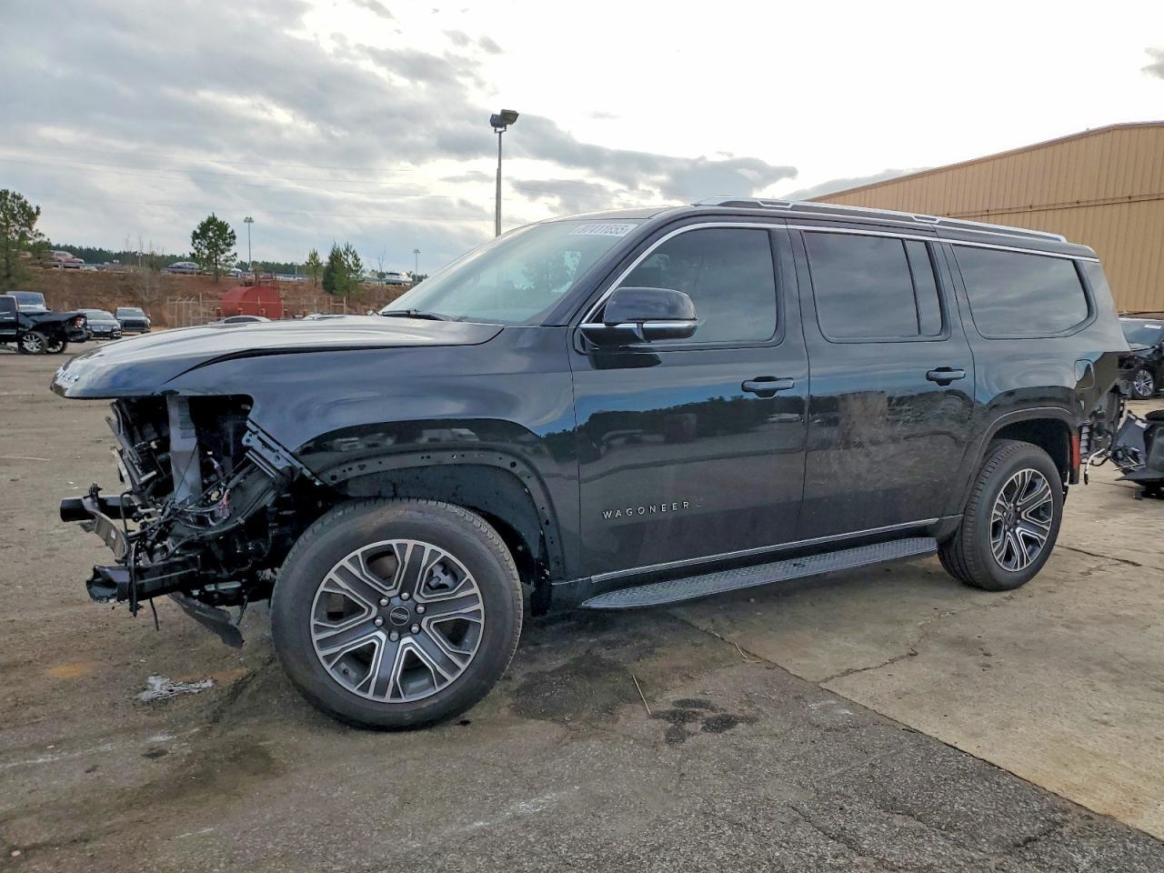 2025 Jeep Wagoneer l Series i