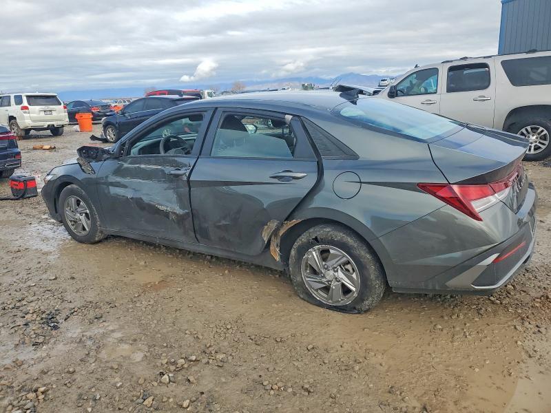 2025 Hyundai Elantra se