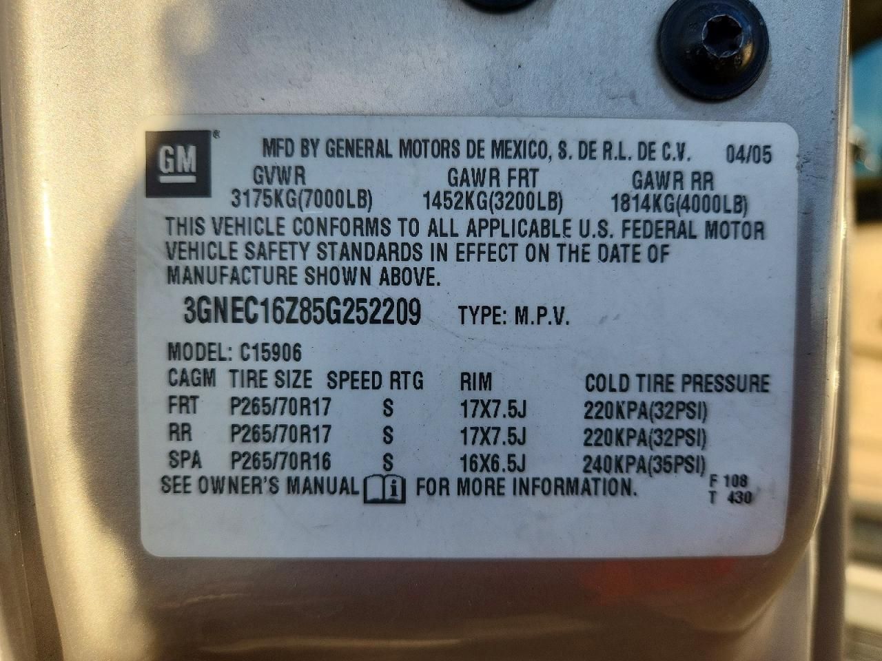 2005 Chevrolet Suburban C1500