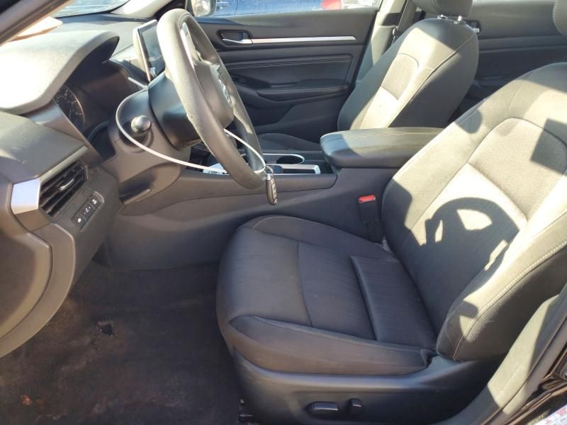 2021 Nissan Altima sv