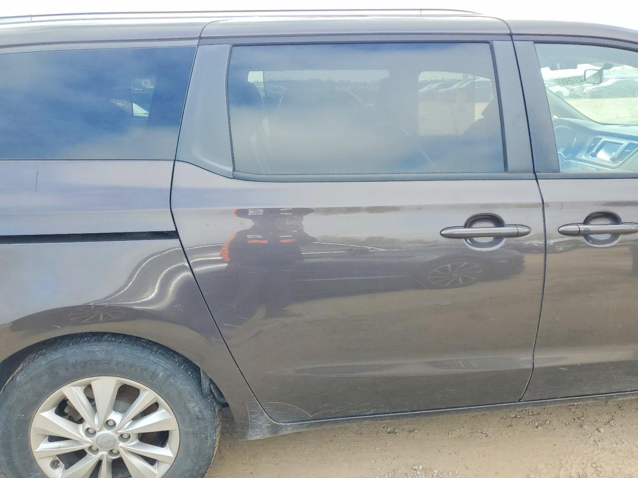 2017 KIA Sedona lx