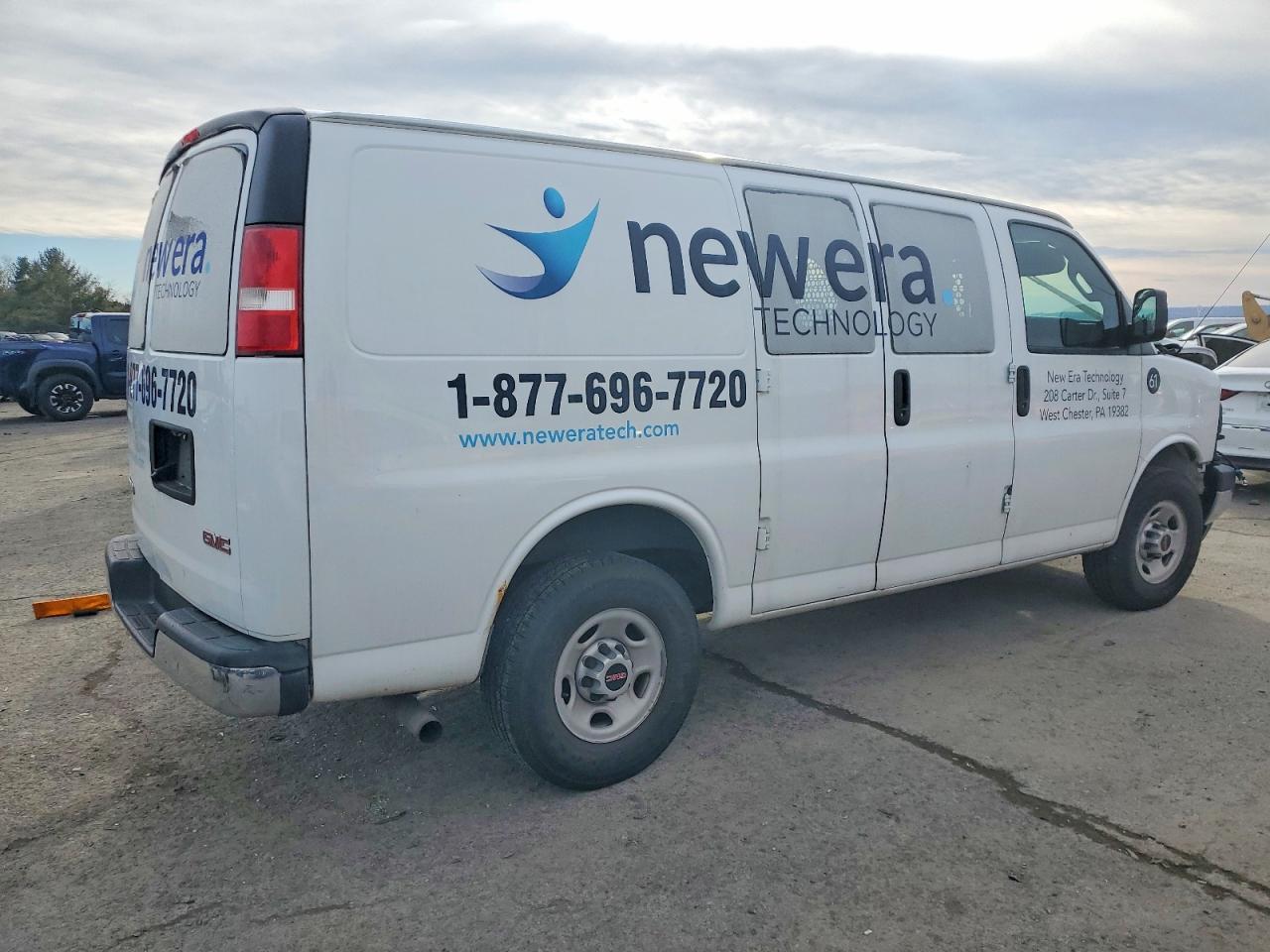 2017 GMC Savana 2500 Delivery Van