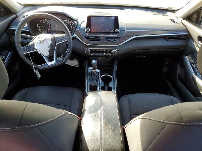 2023 Nissan Altima sv