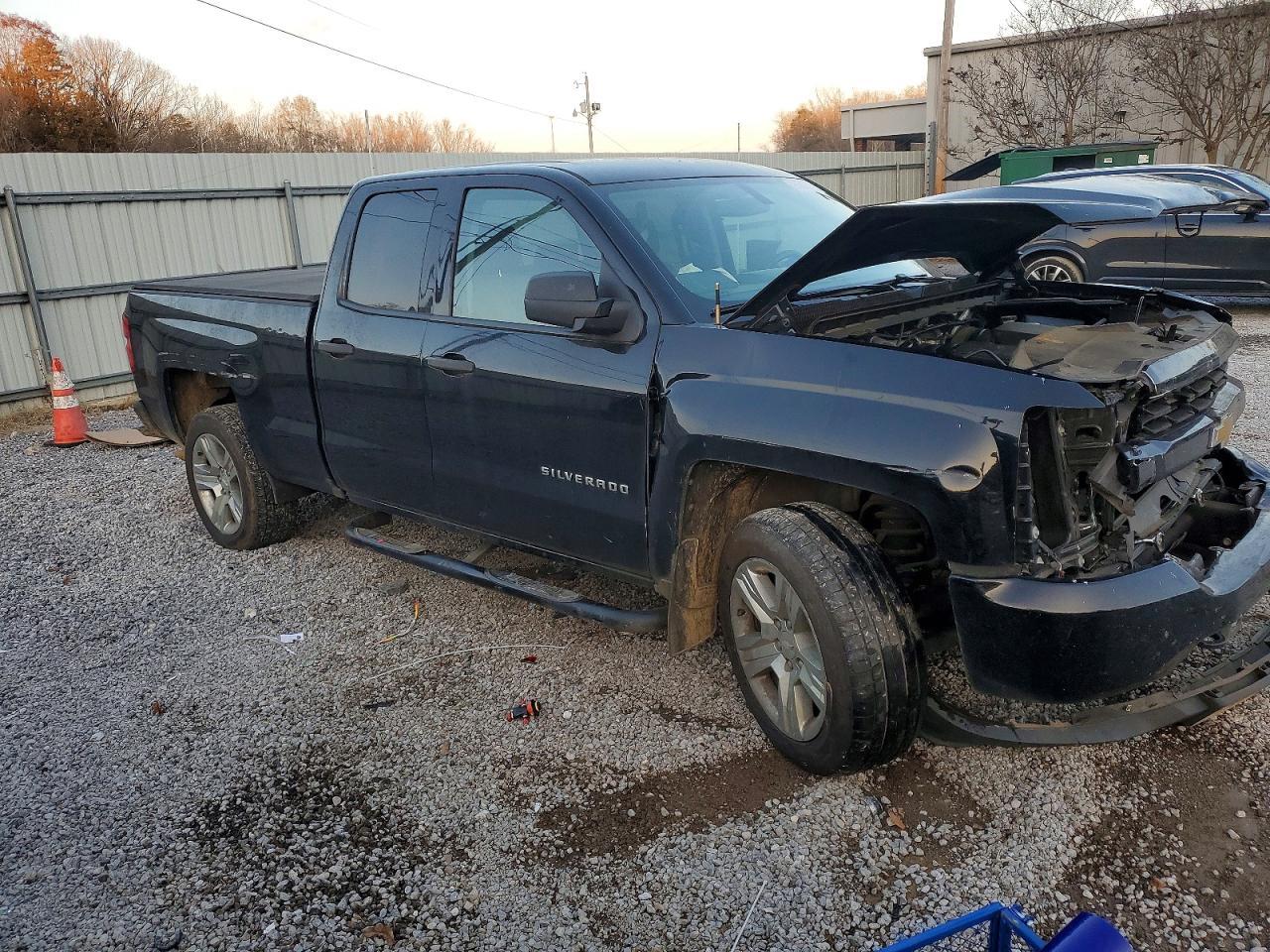 2017 Chevrolet Silverado C1500 Custom