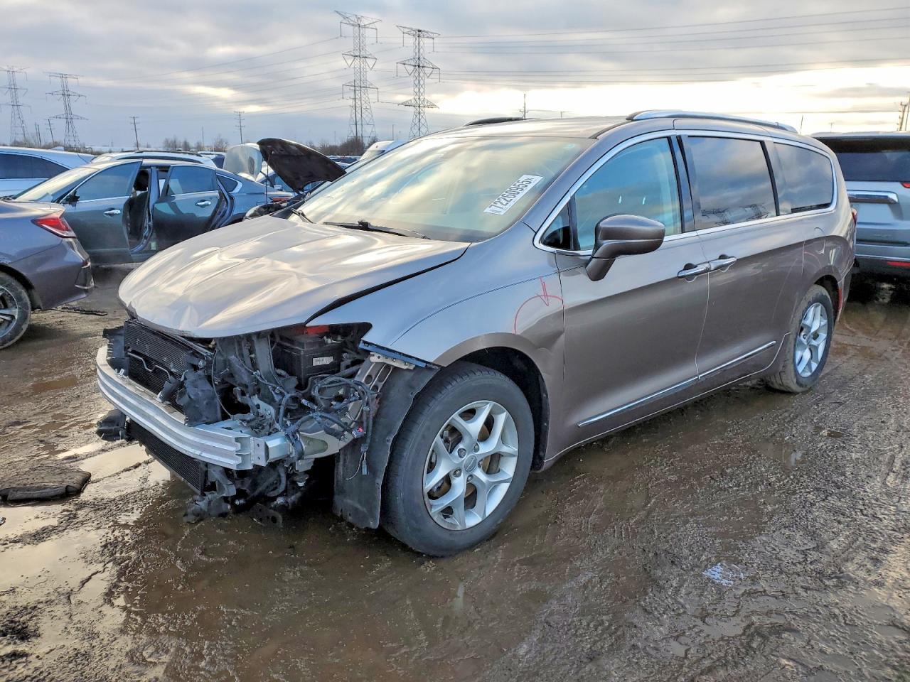 2018 Chrysler Pacifica Touring l