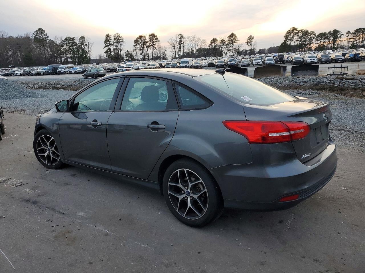 2018 Ford Focus se