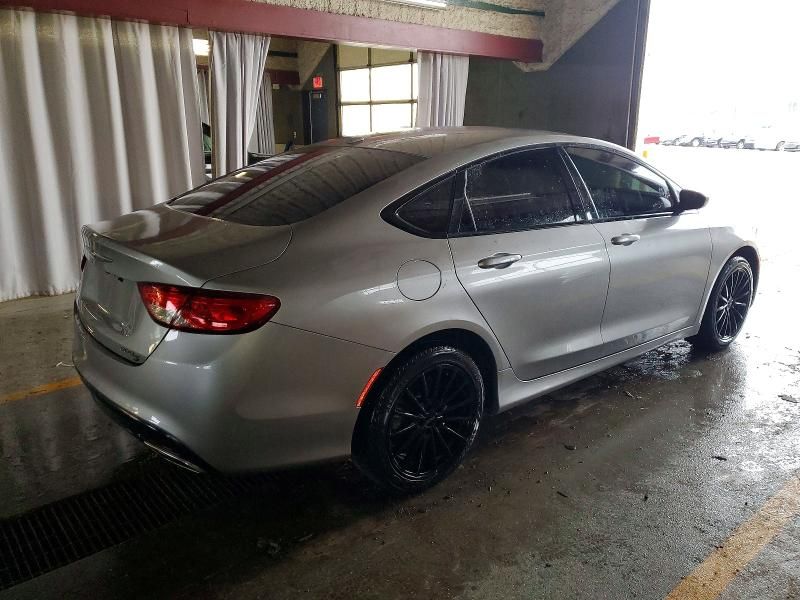 2016 Chrysler 200 s