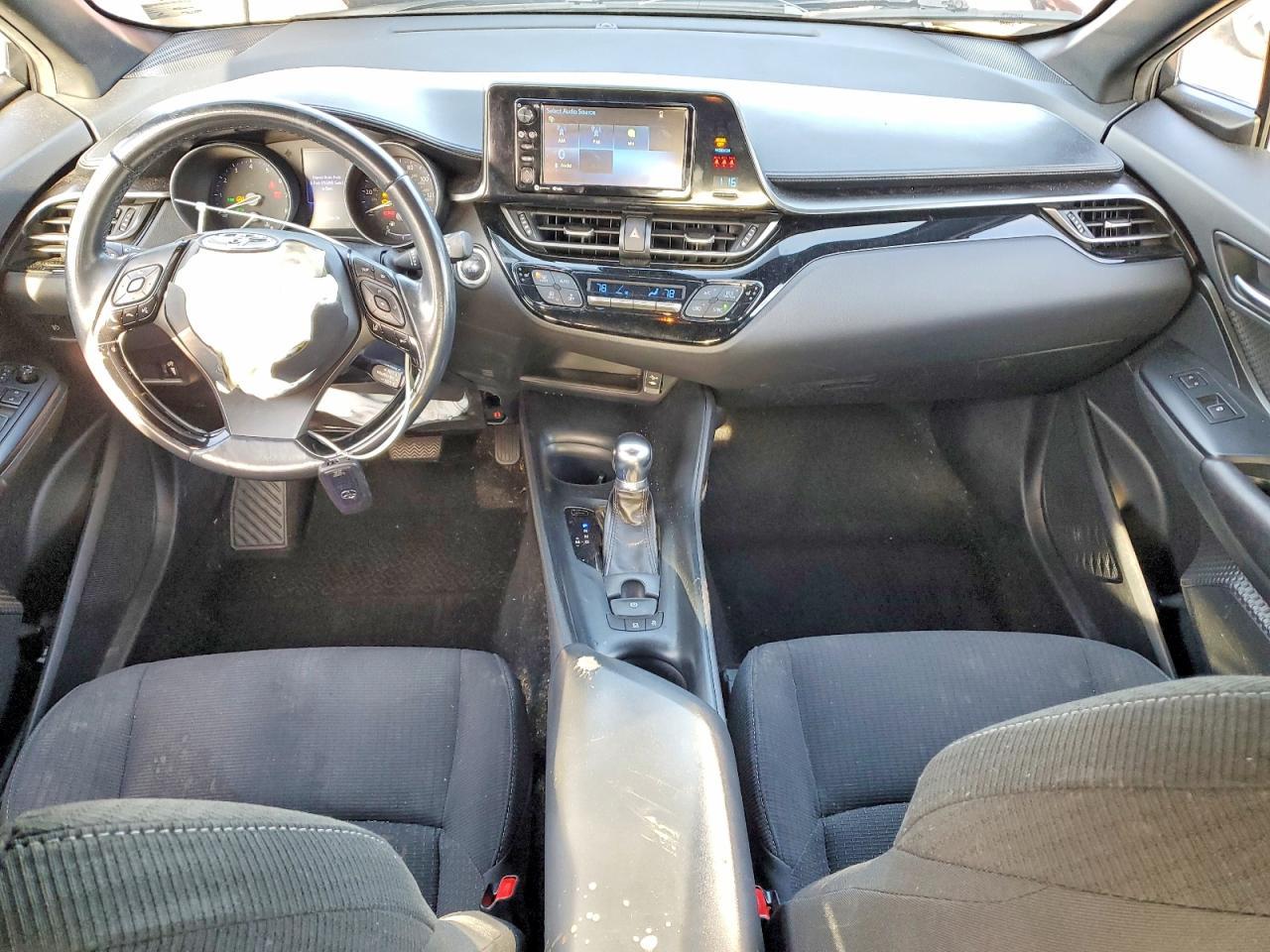 2018 Toyota C-hr xle