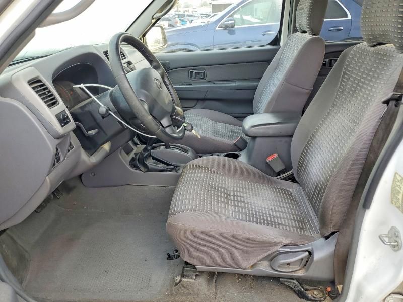 2001 Nissan Xterra xe